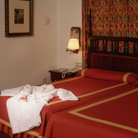 Parador De Виябра Екстериор снимка