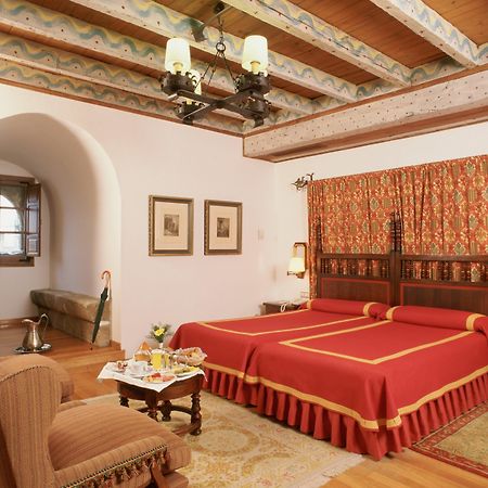 Parador De Виябра Екстериор снимка