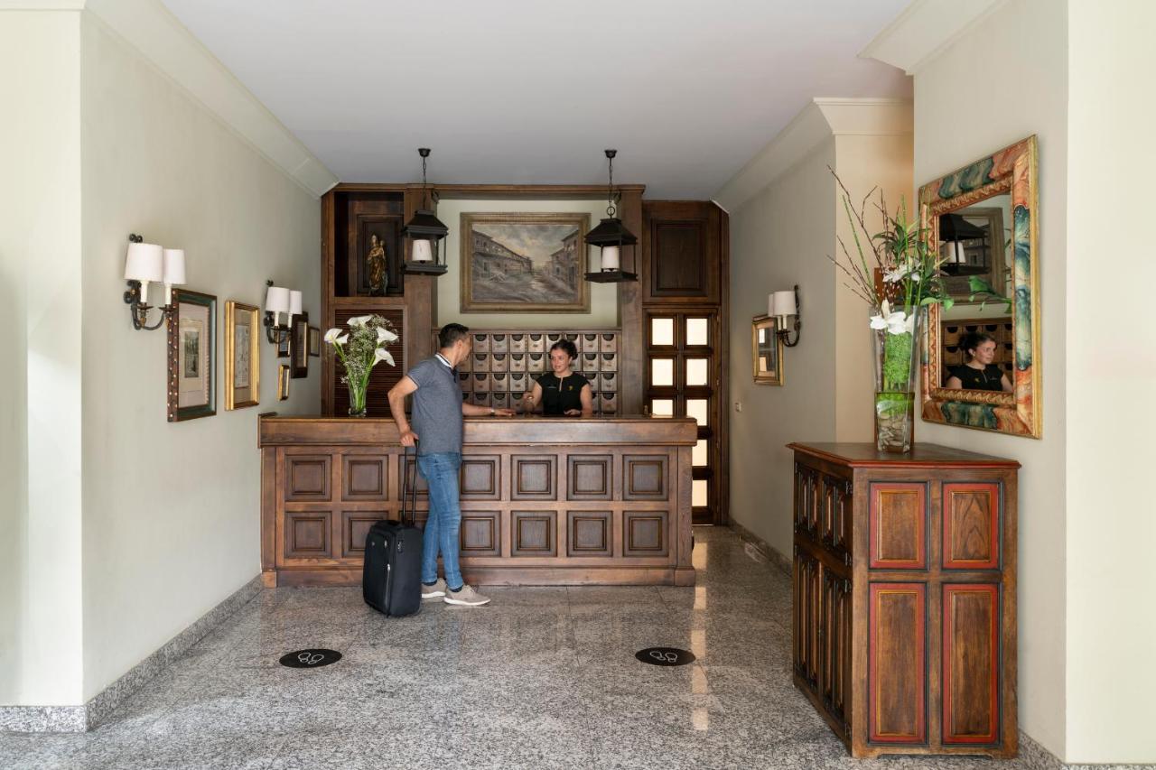Parador De Виябра Екстериор снимка