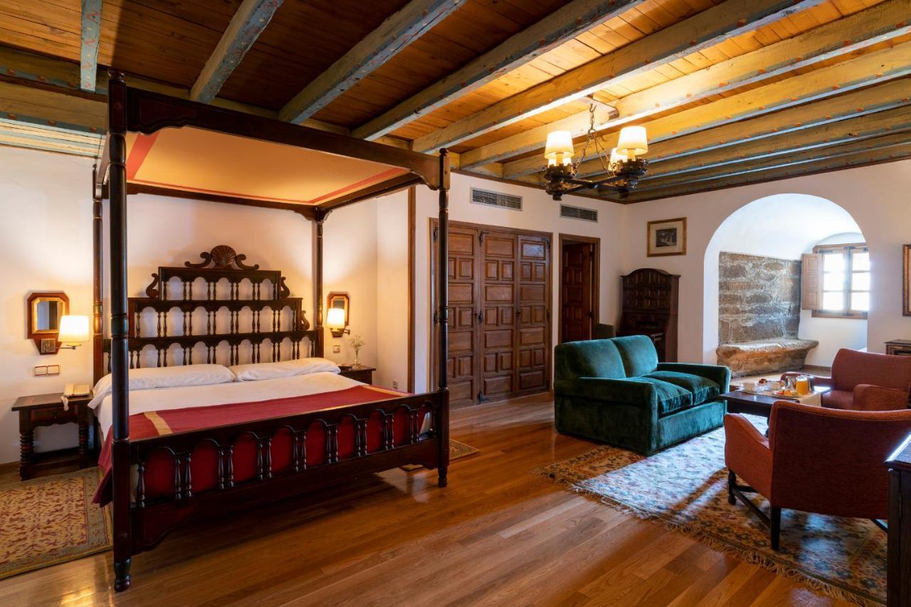 Parador De Виябра Екстериор снимка