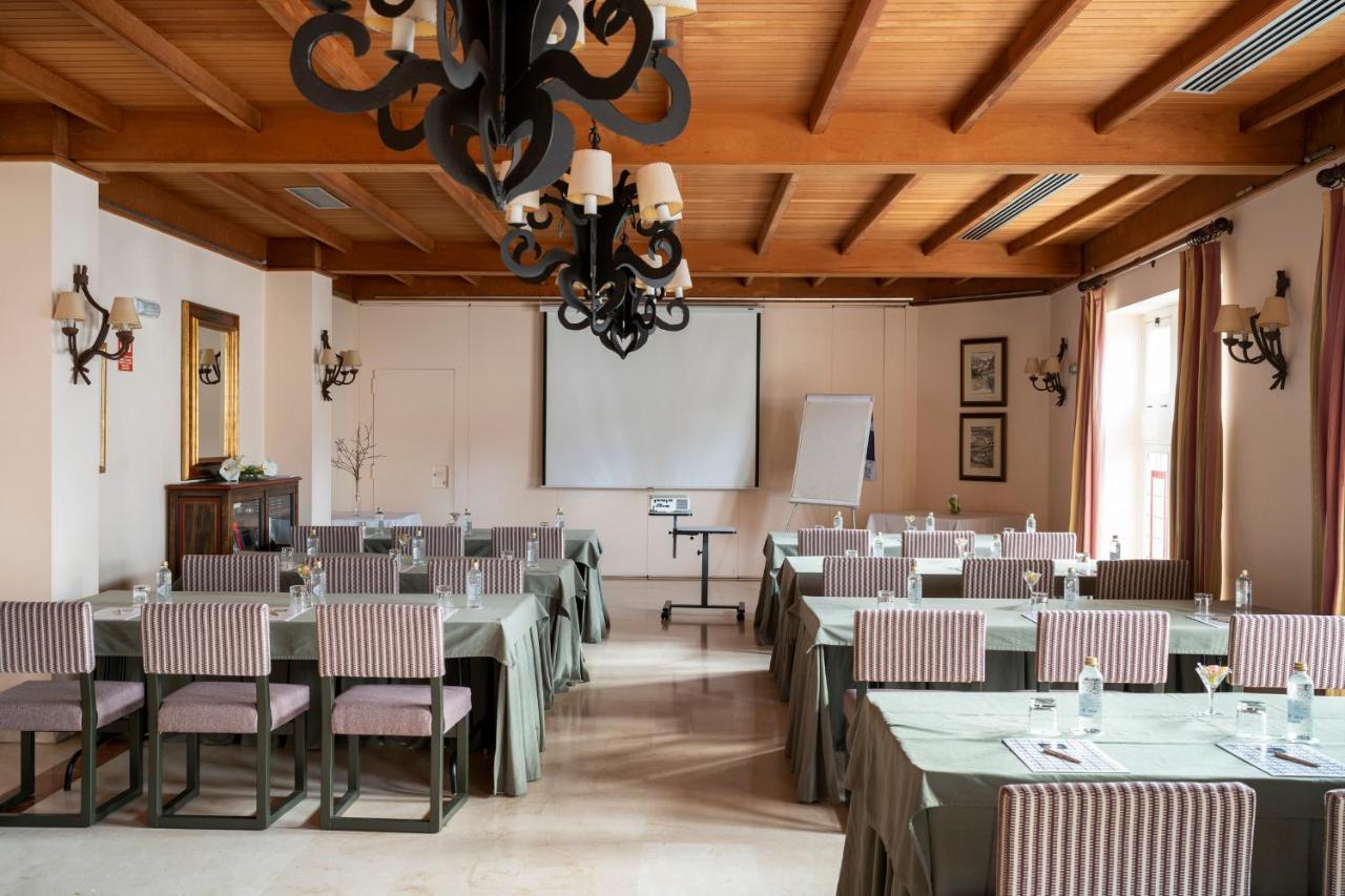 Parador De Виябра Екстериор снимка