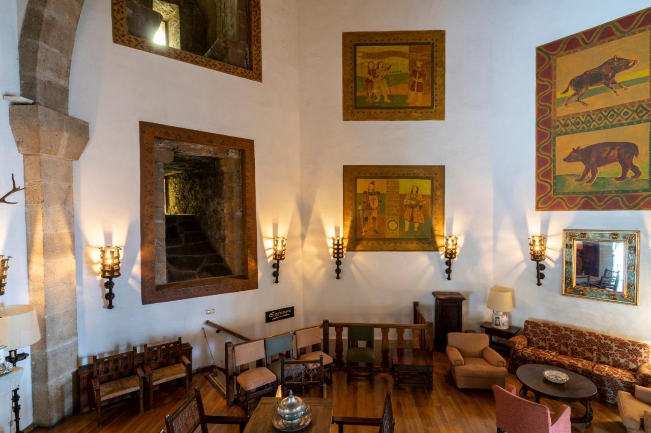 Parador De Виябра Екстериор снимка