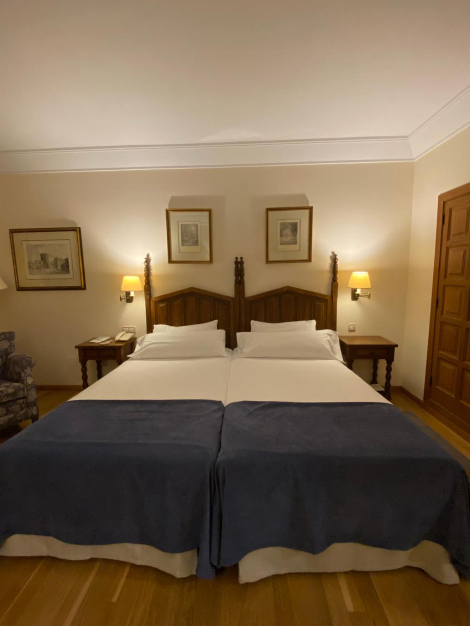 Parador De Виябра Екстериор снимка