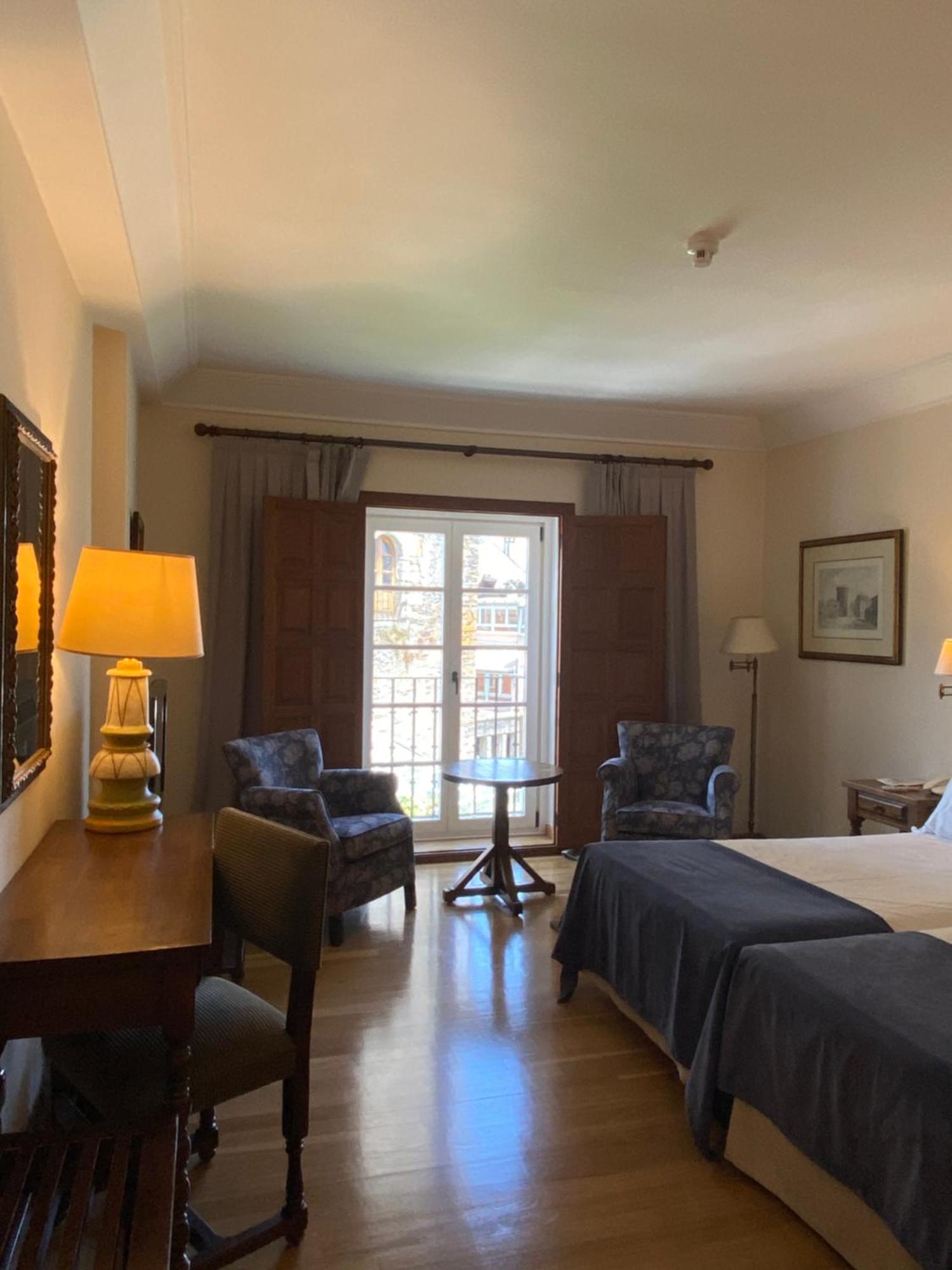Parador De Виябра Екстериор снимка