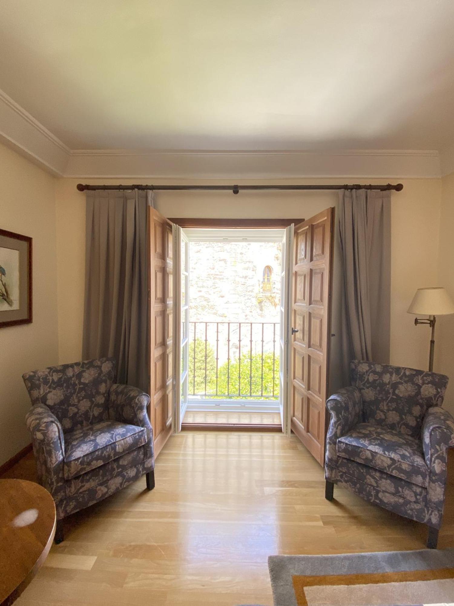 Parador De Виябра Екстериор снимка