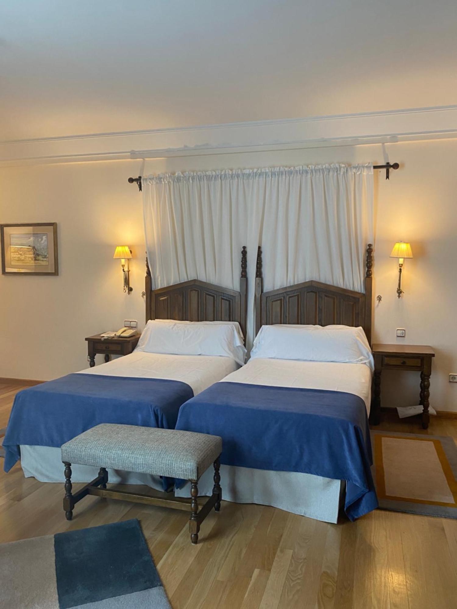 Parador De Виябра Екстериор снимка